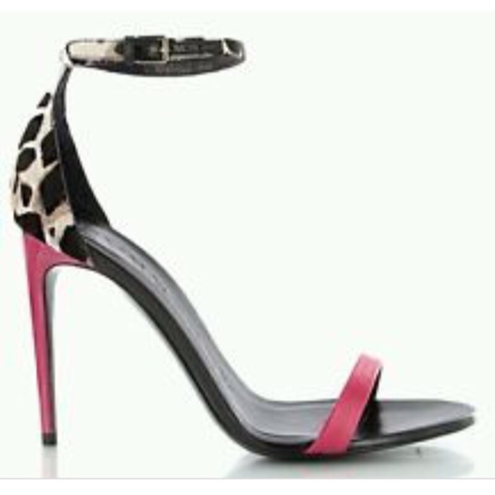 Animal Print BURBERRY Heels 👠
